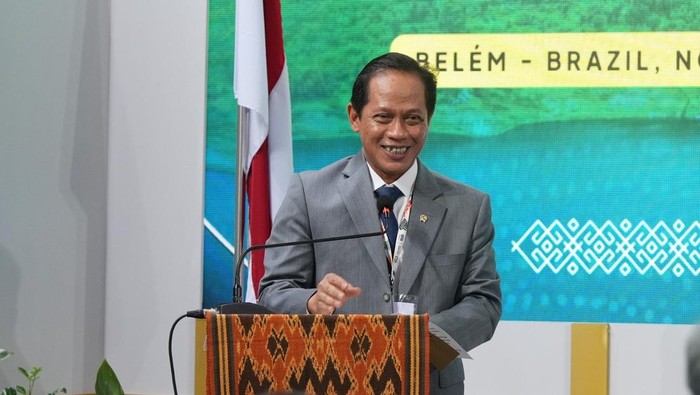1764738411568-menteri-lingkungan-hidup-hanif-faisol-nurofiq-di-cop30-brasil-1763093217758_169