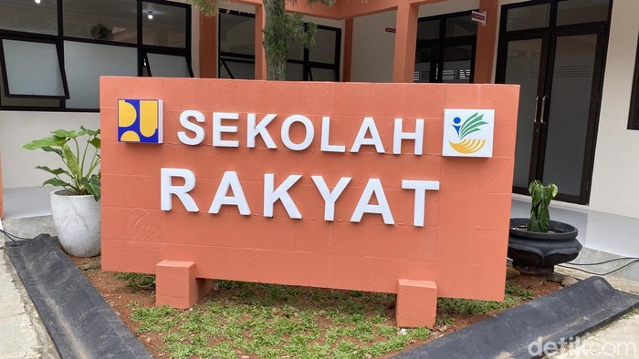 1764824834809-sekolah-rakyat-di-balai-besar-pelatihan-vokasi-dan-produktivitas-bbpvp-semarang-kecamatan-pedurungan-kota-semarang-selasa-3092-1759218274771_169