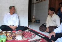 1764997596271-kemensos-bantu-pembuatan-tangan-bionik-korban-musibah-ponpes-al-khoziny-1764992307694_169