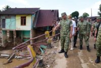 1765062304956-wakil-panglima-tni-jenderal-tni-tandyo-budi-r-meninjau-desa-garoga-dan-batuhulu-di-tapanuli-selatan-sumatera-utara-1765044150349_169