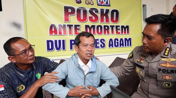 1765213583964-tim-dvi-polda-riau-berhasil-mengidentifikasi-1-jenazah-korban-galodo-bernama-samsidar-71-warga-kecamatan-pelambayan-kabupaten--1765206091582_169