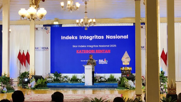 1765256783168-pimpinan-kpk-saat-peluncuran-spi-di-acara-hakordia-adrialdetikcom-1765255185681_169