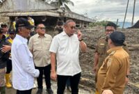 1765256793262-wakil-ketua-komisi-vi-dpr-ri-andre-rosiade-bersama-menteri-pekerjaan-umum-pu-dody-hanggodo-meninjau-wilayah-nagari-guguak-mala-1765251511215