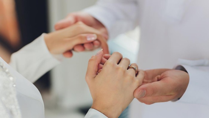 1765364769281-ilustrasi-nikah-siri-1764828622232_169