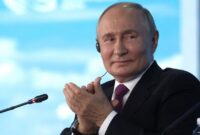 1765386360642-presiden-rusia-vladimir-putin-saat-menghadiri-forum-ekonomi-timur-di-vladivostok_169
