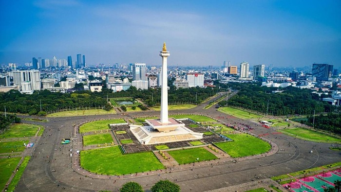 1765623920983-monas_169