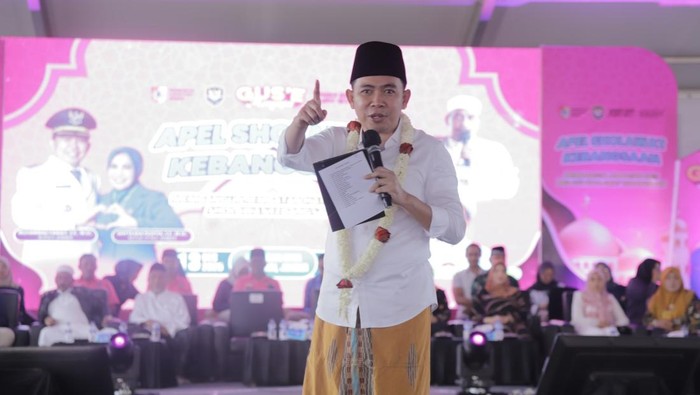 1765645555621-bupati-jember-muhammad-fawait-1765634881812_169