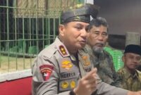 1765667106226-kapolda-riau-irjen-pol-herry-heryawan-turun-mengecek-satkamling-di-kampar-sabtu-13122025-malam-1765645448533_169