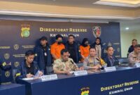 1765731975504-ayu-puspita-dan-dimas-ditetapkan-tersangka-terkait-kasus-penipuan-wo-1765608380392_169