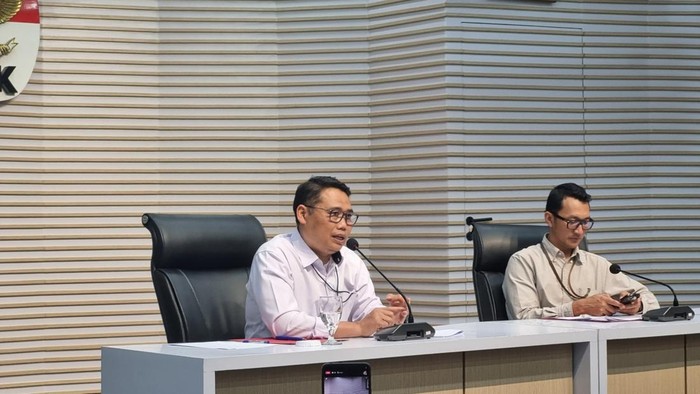 1765818416184-asep-guntur-rahayu-1763656563458_169