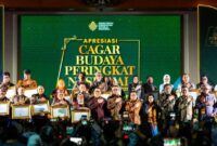 1765904784306-kemenbud-serahkan-85-sertifikat-penetapan-cagar-budaya-peringkat-nasional-1765894916829_169