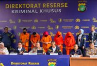 1765991177956-polda-metro-jaya-merilis-pengungkapan-kasus-klinik-aborsi-ilegal-di-kawasan-jakarta-timur-1765986250504_169