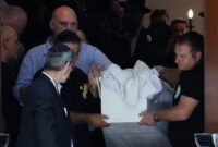 1766034406061-tangis-iringi-pemakaman-matilda-korban-termuda-penembakan-massal-di-australia-1766027984146_169