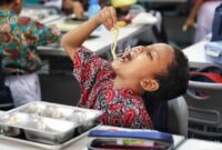 1766358299655-pengawasan-kualitas-makan-bergizi-gratis-jadi-sorotan-1758268443729_169