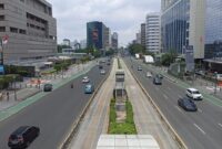 1766898363285-cuti-bersama-imlek-jalan-sudirman-thamrin-lengang-siang-ini-tiaradetikcom_169