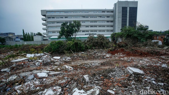 1767092815093-potret-lahan-sumber-waras-yang-lama-terbengkalai-bakal-disulap-jadi-rs-modern-1761556735295_169