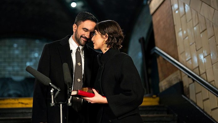 1767265737343-zohran-mamdani-resmi-dilantik-sebagai-wali-kota-new-york-ke-112-1767251007069_169