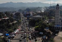 1767438510568-ribuan-kendaraan-padati-jalur-puncak-bogor-di-libur-natal-1766632499968_169