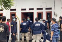 1767459950422-puslabfor-olah-tkp-di-lokasi-3-orang-sekeluarga-ditemukan-tewas-di-tanjung-priok-jakut-1767347123796_169