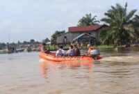 1767611238047-polres-dan-pemkab-pelalawan-melakukan-monitoring-di-sungai-kampar-1767608674113_169