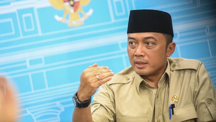 1767719178518-mensesneg-prasetyo-hadi-sampikan-soal-isu-politik-terkini-1758277093573_169