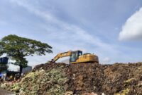 1767935190549-tumpukan-sampah-di-pasar-kramat-jati-kurniawandetikcom-1767928112930