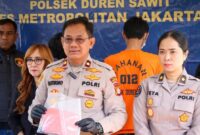 1767956792573-dua-pria-ditangkap-polisi-karena-kasus-pencurian-kendaraan-bermotor-curanmor-kedua-pelaku-berpura-pura-mencari-kerja-saat-menc-1767956091475_169