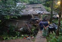 1767978364248-longsor-timbun-rumah-warga-di-bogor-1767966844075_169