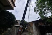 1768043160001-suara-pukulan-tiang-listrik-di-jakbar-1768036934213_169
