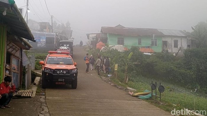 1768453599462-suasana-basecamp-dipajaya-berkabut-1768446300853_169