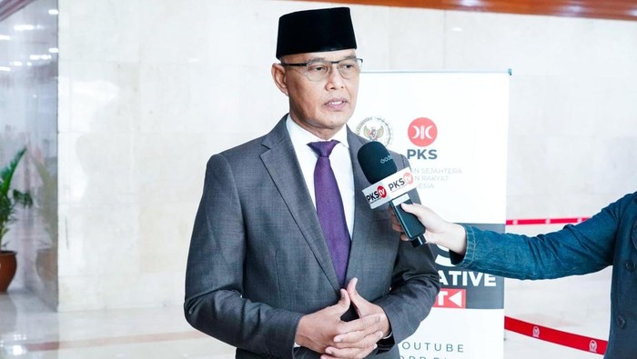 1769058411310-wakil-ketua-komisi-i-dpr-sukamta-1763346364926_169