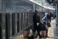 1769144809962-potret-stasiun-pasar-senen-di-hari-pertama-kerja_169