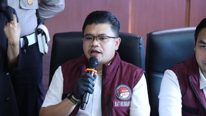 1769231196208-kasat-reserse-narkoba-polres-metro-jakarta-barat-akbp-vernal-armando-sambo-1769229829768_169