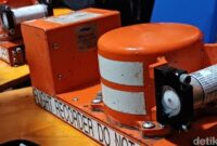 1769555131569-penampakan-black-box-pesawat-atr-42-500-di-posko-sar-pangkep-muhammad-subhandetiksulsel-1768992677671_169